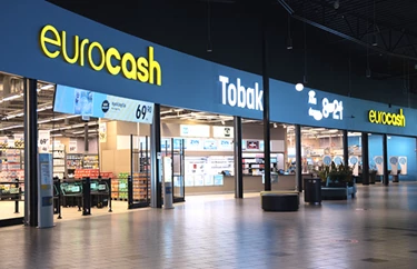 Eurocash Töcksfors butiksingång i Töcksfors shoppincenter.